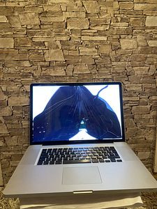 Macbook Pro Core 2 Duo 3.06 T9900 2009 defektiga (6 foto / 6)