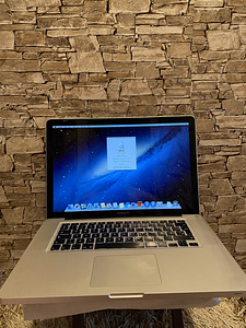 Apple MacBook Pro Core i5 2,4 ГГц 4 ГБ