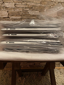iPad 3 16-64GB оптом 7шт (2 фото из 2)