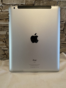 Apple iPad 3 32GB WiFi + Cellular (2 foto / 3)