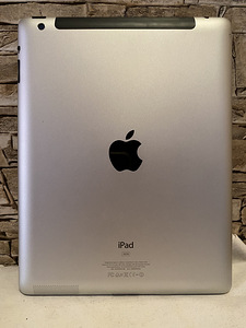 Apple iPad 3 32GB WiFi + Cellular (2 foto / 3)