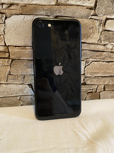 iPhone SE 2020/2nd Gen 64GB + adapter 5W (2 foto / 6)