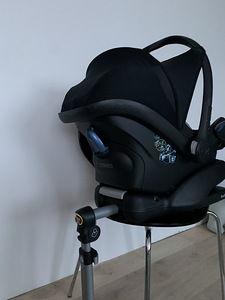 Maxi cosi turvahäll ja easyfix alus (2 foto / 6)