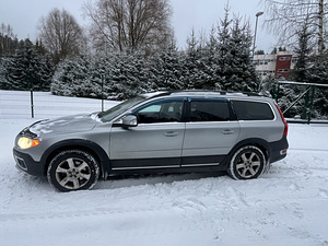 M/V Volvo xc70 2.4d 136kw (3 foto / 11)