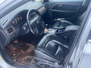 M/V Volvo xc70 2.4d 136kw (5 foto / 11)