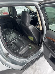 M/V Volvo xc70 2.4d 136kw (9 foto / 11)