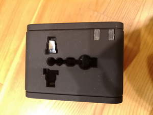 Omega travel power adapter 4in1 (3 foto / 7)