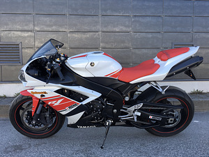 YAMAHA YZF R1 2012 (1 foto / 10)