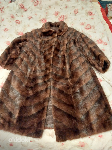 Меховое пальто