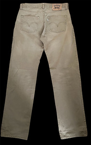 LEVI’s джинсы (1 фото из 3)