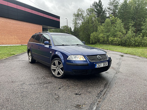 VW passat (1 фото из 12)