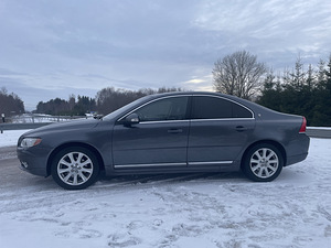 Volvo S80 Executive (4 foto / 14)