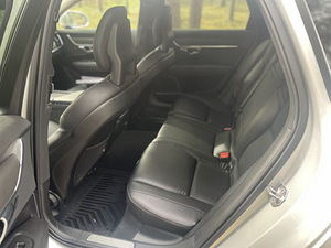 Volvo V90 (12 фото из 15)