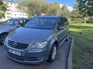 Volkswagen touran (3 foto / 8)