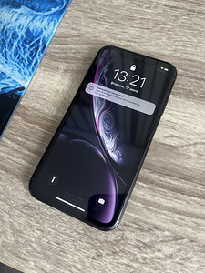 iPhone XR 64gb (1 foto / 5)