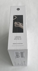Bang & Olufsen BeoPlay E6 Black/Sand (6 foto / 6)