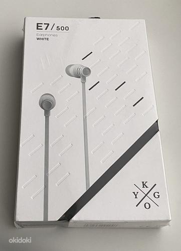 Kygo E7/500 Earphones, White/Black (фото #3)