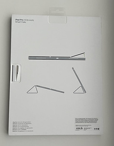 Apple iPad Pro 12,9 Smart Folio (3rd Gen)White/Charcoal Gray (2 foto / 4)