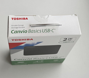 Toshiba Canvio Basics USB-C 2TB , Black (5 foto / 5)