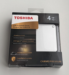 Toshiba Canvio Premium 4TB, USB 3.0 , Silver (1 foto / 5)