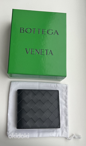 Bottega Veneta Intrecciato Bi-Fold Wallet , Black / Blue