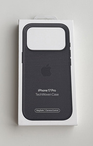 Apple iPhone 17 Pro TechWoven Case with MagSafe , Black (1 foto / 2)