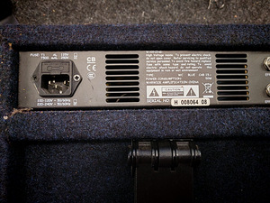 Warwick blue cab 15.1 (2 foto / 3)