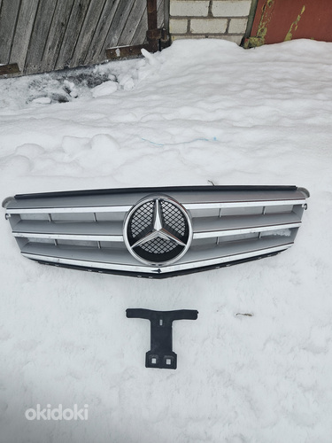 AMG решетка Mercedes w204 + эмблема (фото #1)