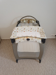 Graco kokkupandav beebivoodi + madrats (2 foto / 10)