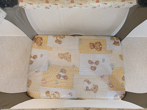 Graco kokkupandav beebivoodi + madrats (6 foto / 10)