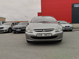 Peugeot 307 (8 foto / 9)