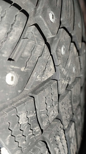 Шины 235/45/R17 (5 фото из 6)