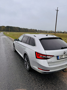 Skoda superb 2.0d 110kw (6 foto / 12)