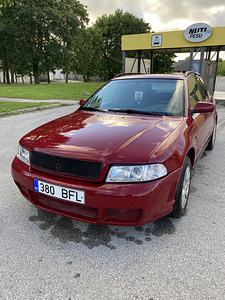 Audi a4b5 (1 фото из 10)