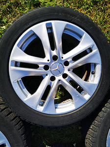 Mercedes original r17+rehvid 245/45 (4 foto / 9)