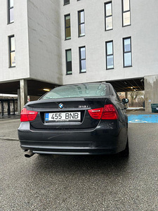 BMW 318i Продам (10 фото из 12)