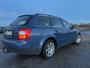 Продается Audi A4 B6 1.9TDi (7 фото из 15)