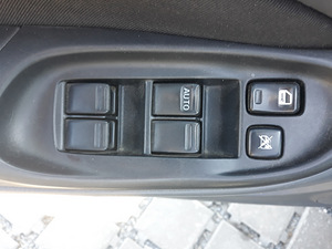 Nissan Almera 2005.1.5b (12 foto / 12)