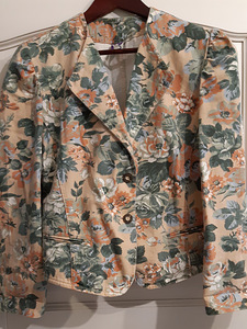 Пиджак женский (3 фото из 6)