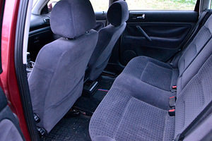 VOLKSWAGEN PASSAT (6 фото из 6)