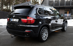 BMW X5 Sportpakett Shadowline Individual 3.0 210kW (6 foto / 15)