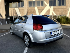 Opel Signum 3.0 130kW 2003 Diisel automaat (4 foto / 15)