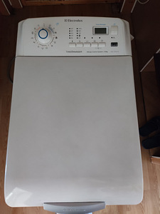 Electrolux pealtlaetav 5.5kg pesumasin (1 foto / 3)