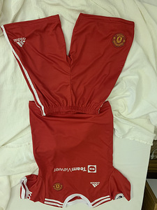 Ronaldo Manchester Unitedi dressipluus (2 foto / 2)