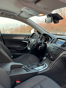 Opel Insignia (4 фото из 15)