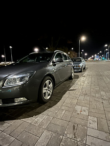 Opel Insignia (7 фото из 15)