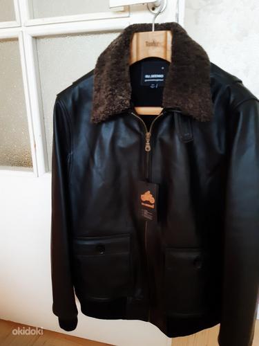 Новая черная кожаная куртка (фото #1)