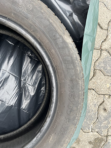 Laius Michelin 215/60/R17 (2 foto / 2)