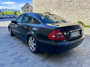 Mercedes-Benz E 270 (W211), 2003 (3 foto / 7)