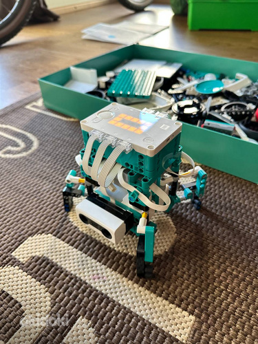 LEGO Mindstorms 51515 (foto #2)